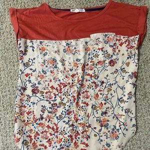 Floral shirt, Belk, size Small